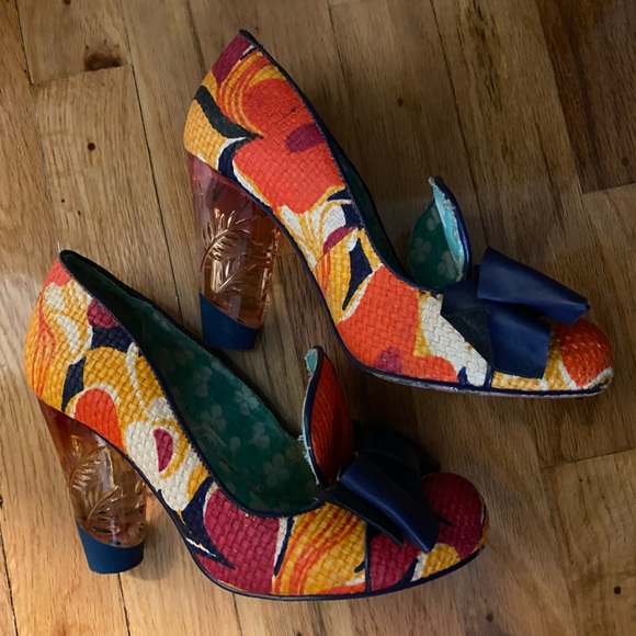 Woven printed jute pumps with lucite heels and big bow - Picture 2 of 7